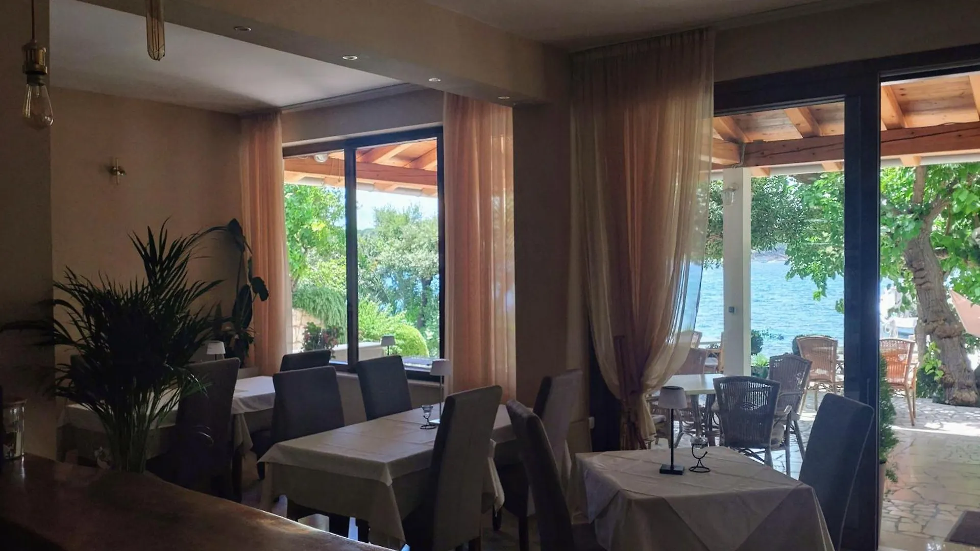 Guest House Palme Barbat na Rabu 0*,  Croatia